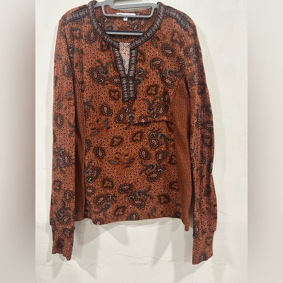 Anthropologie DR2 Waffle Knit Embroidered Paisley size L thumb hole - Picture 2 of 5